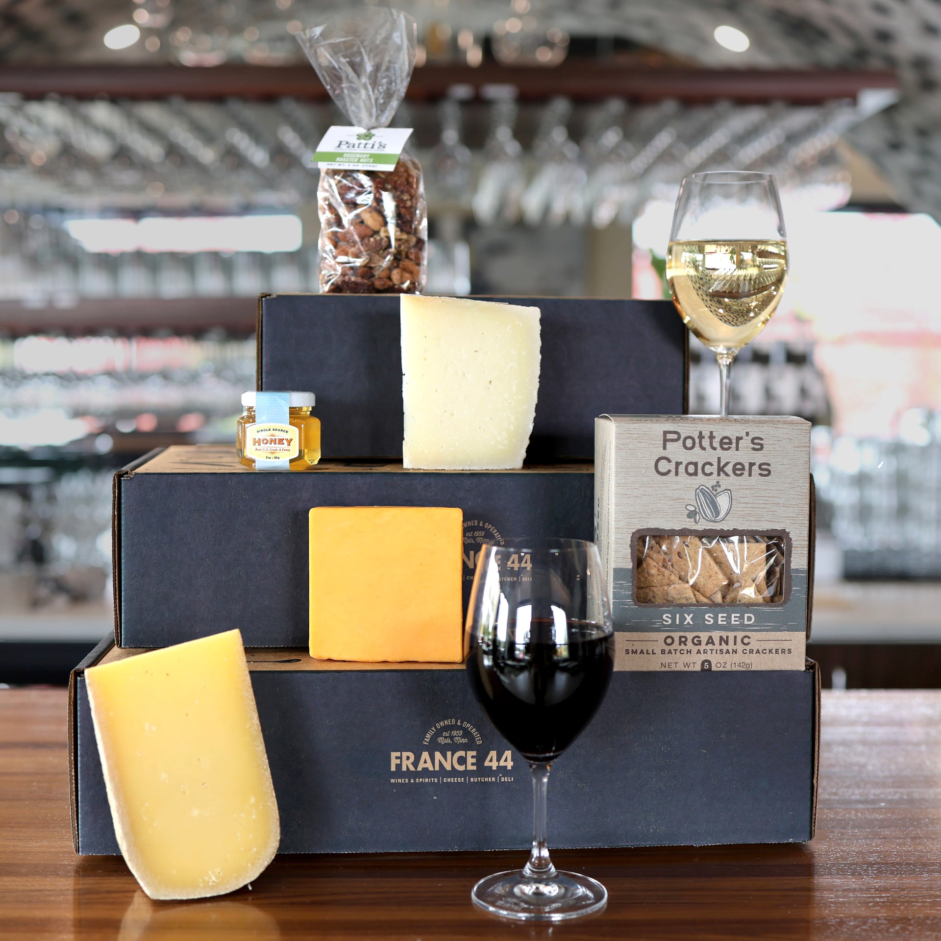 Cheese & Wine Deluxe – France 44 Gifts & Classes